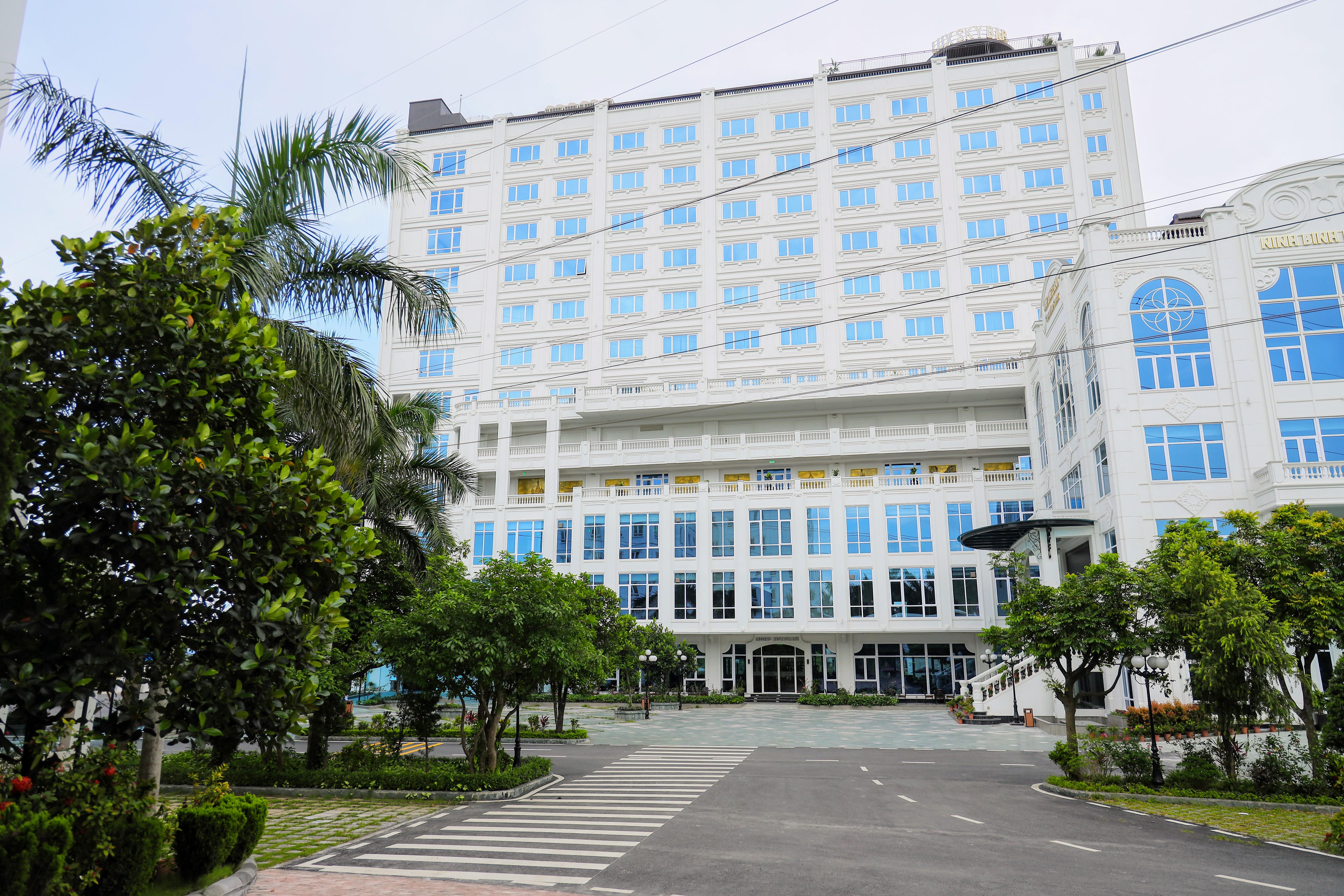 Ninh Binh Legend Hotel Exterior foto